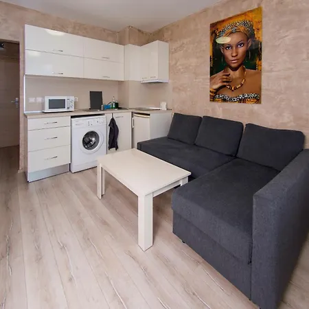 Savana Place & Private Parking סופיה